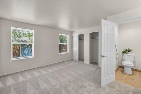 3027 SW Salmon Avenue Redmond OR 97756