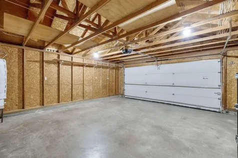 3027 SW Salmon Avenue Redmond OR 97756