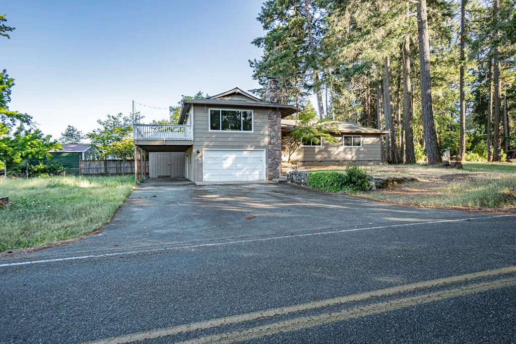 307 W Linda Vista Road Grants Pass OR 97527