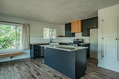307 W Linda Vista Road Grants Pass OR 97527