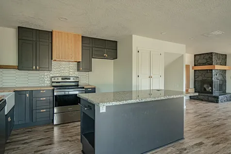307 W Linda Vista Road Grants Pass OR 97527