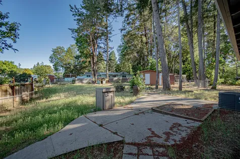 307 W Linda Vista Road Grants Pass OR 97527