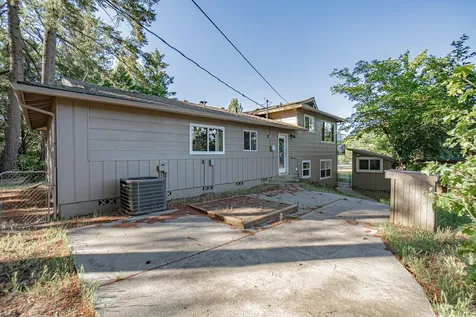 307 W Linda Vista Road Grants Pass OR 97527