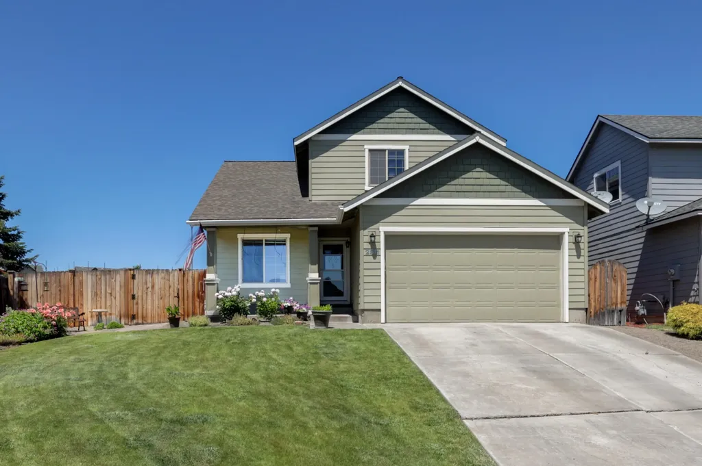2611 SW Indian Lane Redmond OR 97756