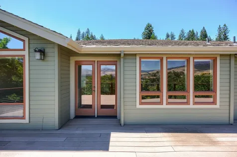 135 Scenic Drive Ashland OR 97520