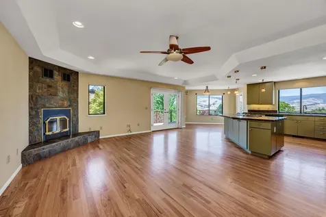 135 Scenic Drive Ashland OR 97520