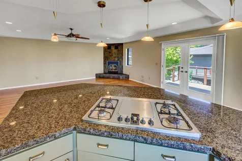 135 Scenic Drive Ashland OR 97520