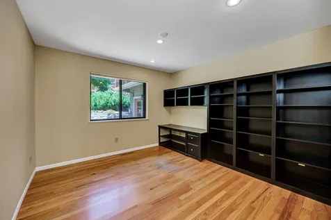 135 Scenic Drive Ashland OR 97520