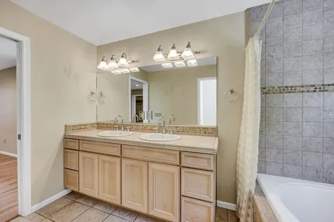135 Scenic Drive Ashland OR 97520