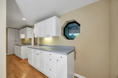 135 Scenic Drive Ashland OR 97520