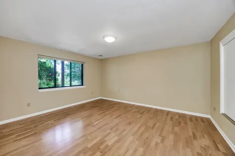 135 Scenic Drive Ashland OR 97520