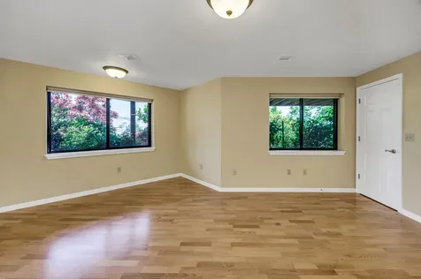 135 Scenic Drive Ashland OR 97520
