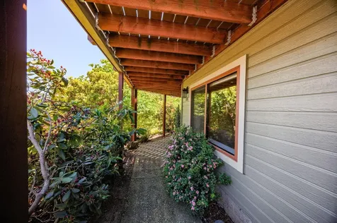 135 Scenic Drive Ashland OR 97520