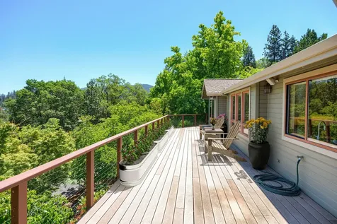 135 Scenic Drive Ashland OR 97520
