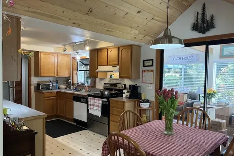 9151 NW Kinglet Street Seal Rock OR 97376