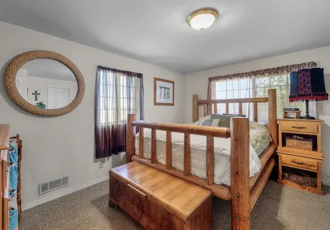 17571 Paladin Drive Bend OR 97703