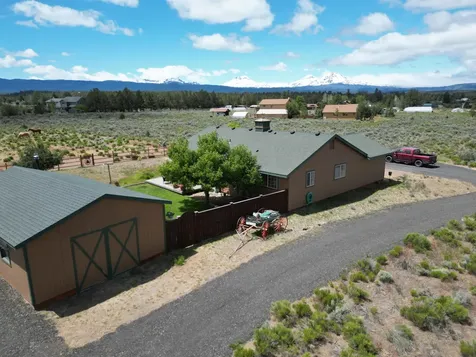 17571 Paladin Drive Bend OR 97703