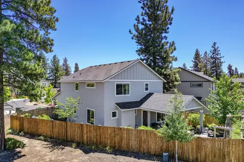 743 N Roundhouse Court Sisters OR 97759
