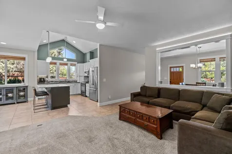 61031 Sky Harbor Drive Bend OR 97702