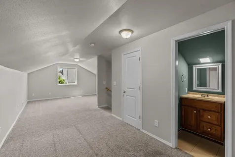 61031 Sky Harbor Drive Bend OR 97702