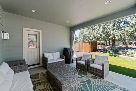 61031 Sky Harbor Drive Bend OR 97702