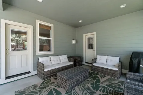61031 Sky Harbor Drive Bend OR 97702