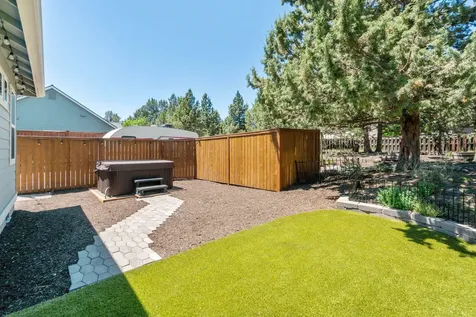 61031 Sky Harbor Drive Bend OR 97702