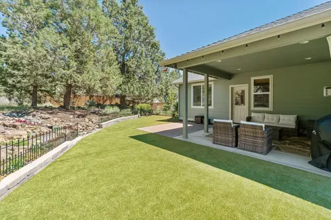 61031 Sky Harbor Drive Bend OR 97702
