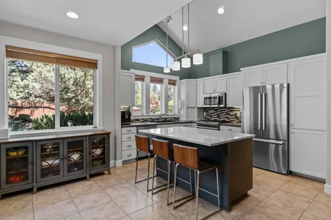 61031 Sky Harbor Drive Bend OR 97702