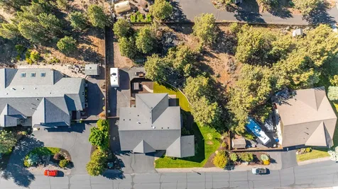 61031 Sky Harbor Drive Bend OR 97702