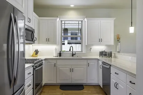 566 Windsong Way Medford OR 97504