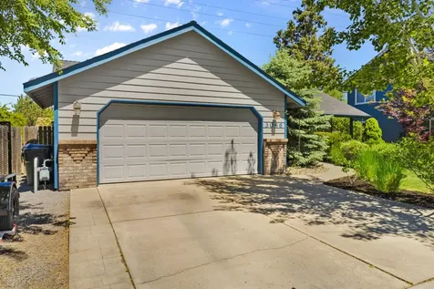 3046 NE Post Avenue Bend OR 97701