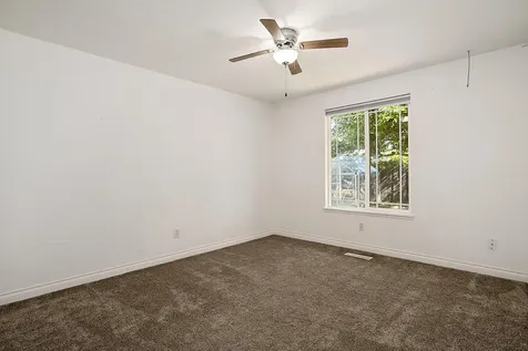 2701 Mcgrew Circle White City OR 97503