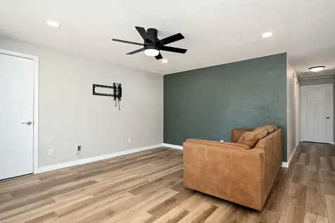 2701 Mcgrew Circle White City OR 97503