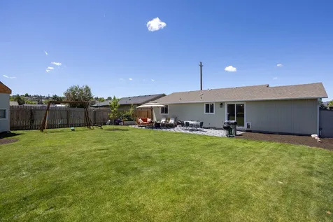 1736 SW 35th Street Redmond OR 97756