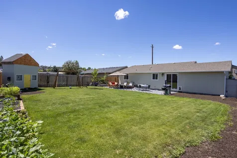 1736 SW 35th Street Redmond OR 97756