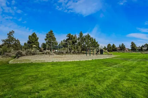 20755 North Star Way Bend OR 97703