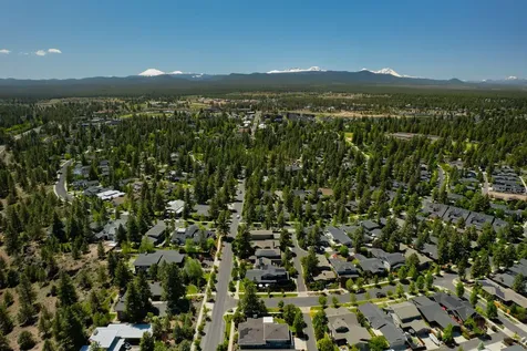 2343 NW Drouillard Avenue Bend OR 97703