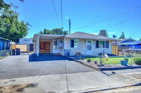 2864 Howard Avenue Medford OR 97501