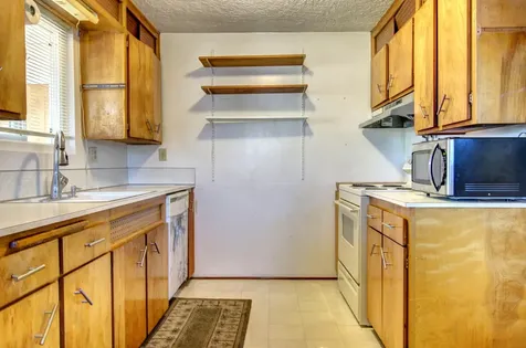 2864 Howard Avenue Medford OR 97501
