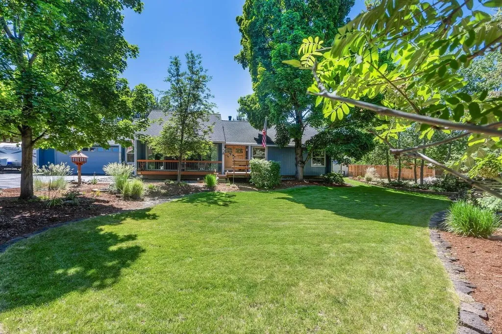 21093 Gardenia Avenue Bend OR 97702