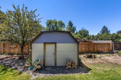 21093 Gardenia Avenue Bend OR 97702