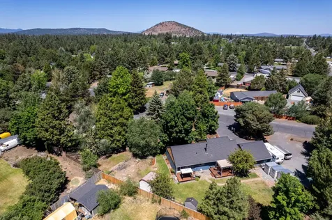 21093 Gardenia Avenue Bend OR 97702