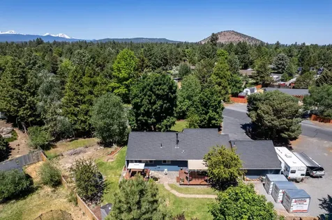 21093 Gardenia Avenue Bend OR 97702