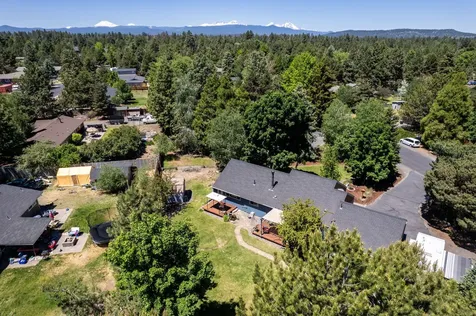 21093 Gardenia Avenue Bend OR 97702