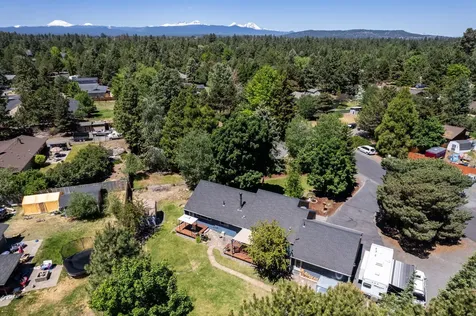 21093 Gardenia Avenue Bend OR 97702