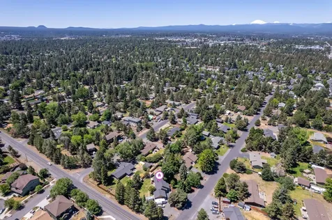 21093 Gardenia Avenue Bend OR 97702