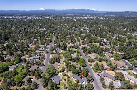 21093 Gardenia Avenue Bend OR 97702