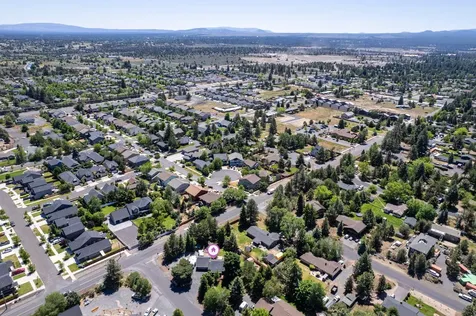 21093 Gardenia Avenue Bend OR 97702