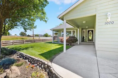 1070 Havenwood Drive Eagle Point OR 97524